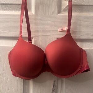 la Vie en Rose - Pink Bra - 38C BNWT